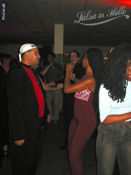 http://salsa-in-halle.de/pixlie/cache/vs_0203salsacarneval_ca21211.jpg