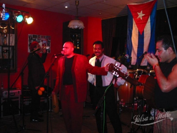 http://salsa-in-halle.de/pixlie/cache/vs_030501damals_somos_cuba02.jpg