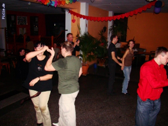 http://salsa-in-halle.de/pixlie/cache/vs_071201Dezember_07051205.jpg