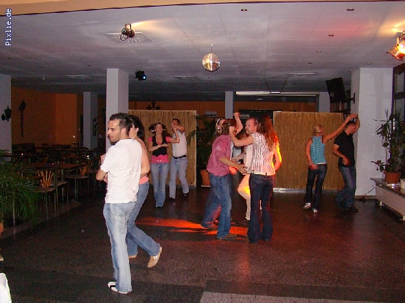 http://salsa-in-halle.de/pixlie/cache/vs_095Juli08_08071606.JPG