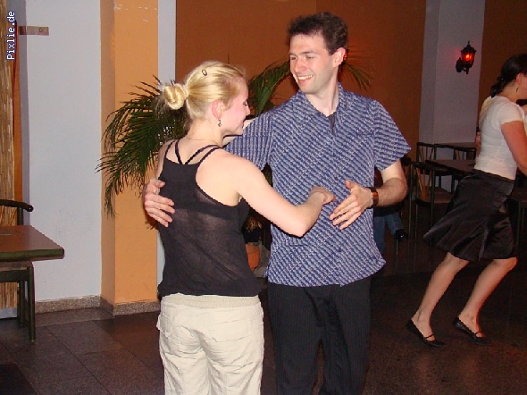 http://salsa-in-halle.de/pixlie/cache/vs_096Mai08_08051410.JPG