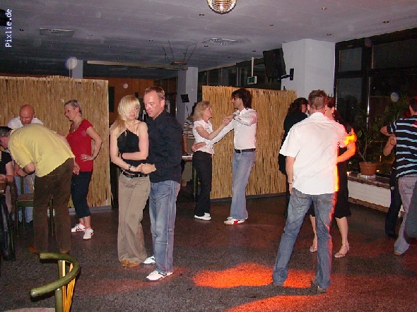 http://salsa-in-halle.de/pixlie/cache/vs_097April08_08043009.JPG