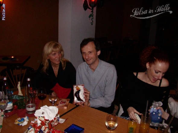 http://salsa-in-halle.de/pixlie/cache/vs_weihnachtsfeier07_wei_07121906.jpg